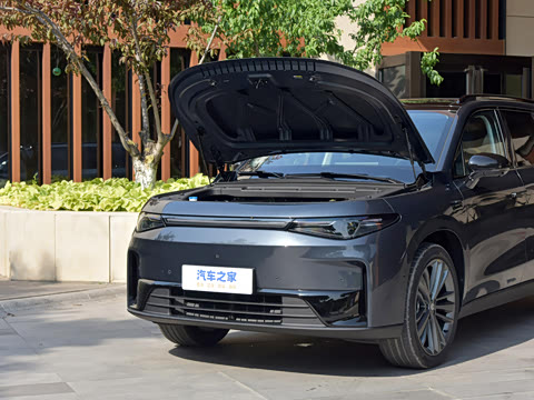 2025 Leapmotor C16 Image 21